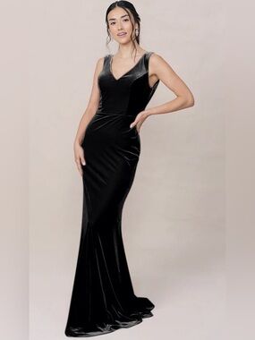 Revelry Dakota Dress - Black Velvet